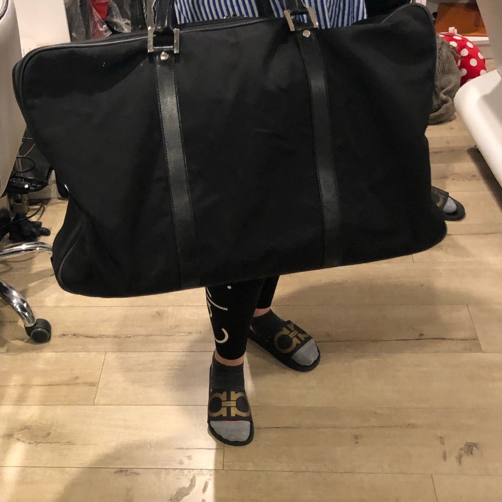 Large Gucci Duffle bag black authentic